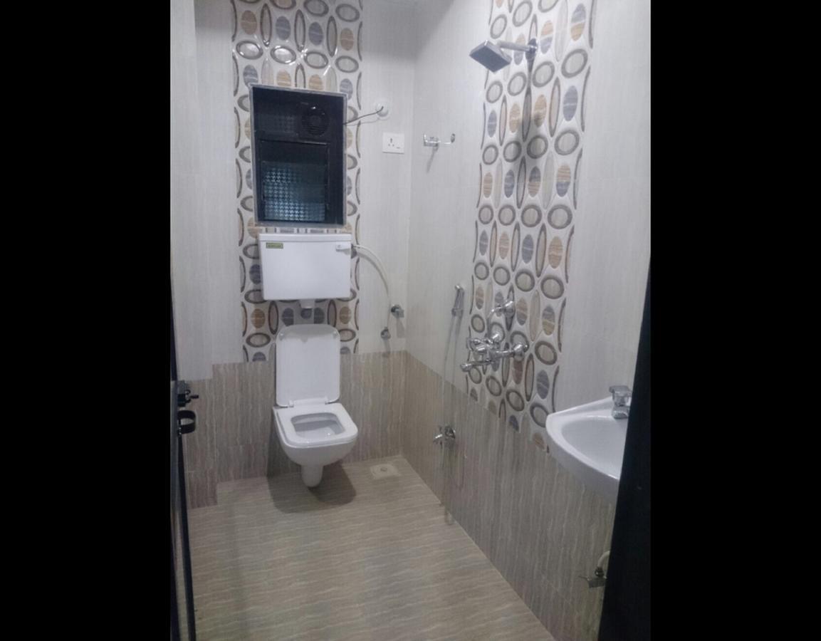Prince International Navi Mumbai Extérieur photo