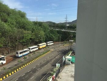 Prince International Navi Mumbai Extérieur photo